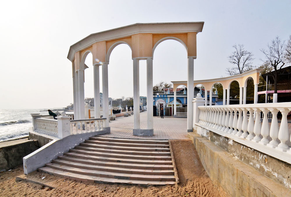 Реконструкція набережної ім. М. Горького у Євпаторії